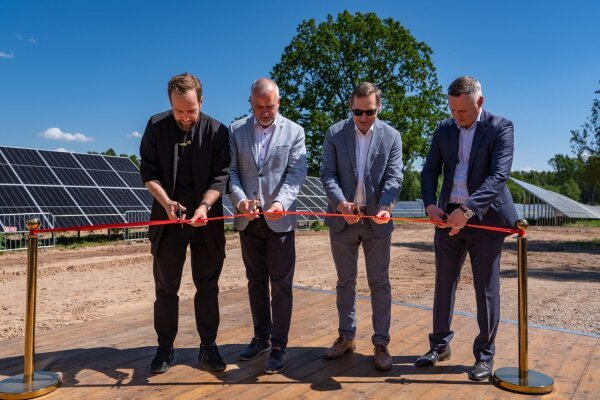 “Sunly” atklāj vienu no lielākajiem saules parkiem Latvijā - kopējās investīcijas sasniegs 100 miljonus eiro